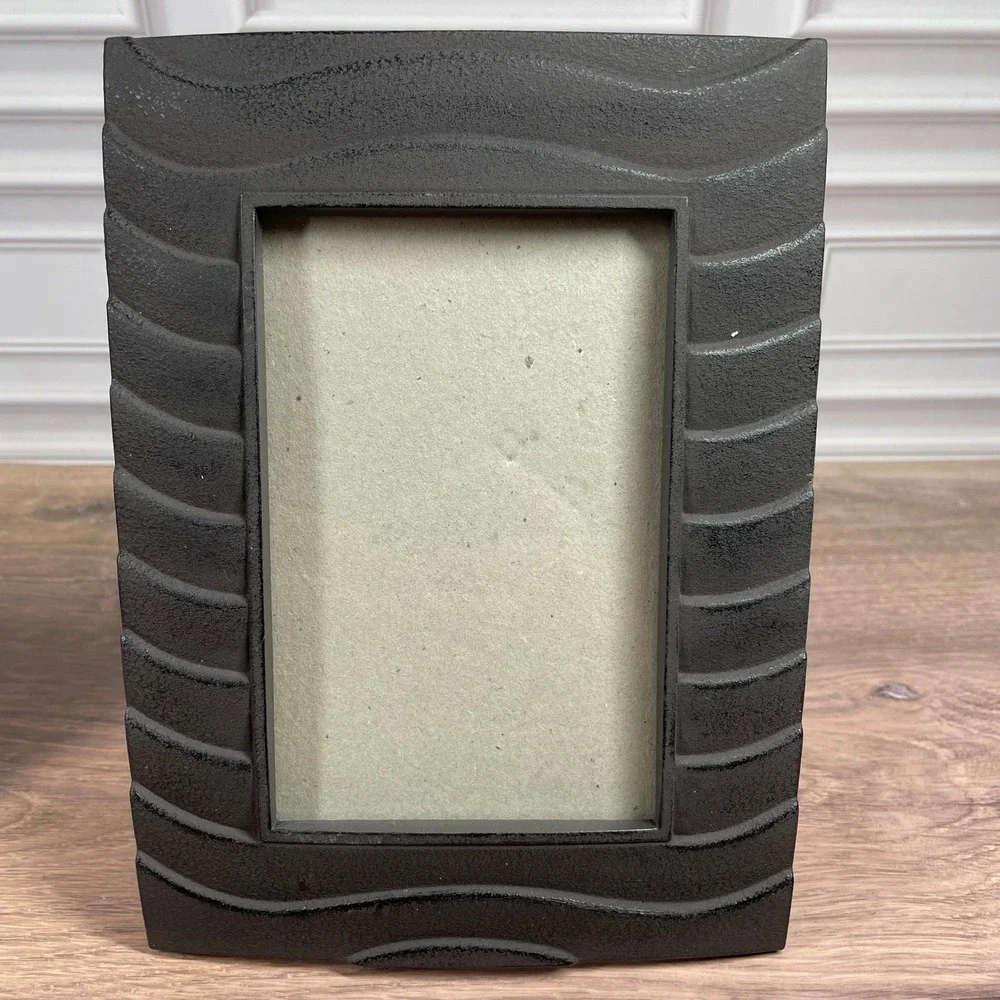 VTG 1999 Terragraphics Black Metal Textured Decorative Photo Frame Art Decor x2